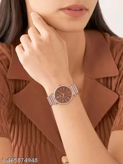 M3 trader brown Women Round Dial Stainless Steel Bracelet Style Straps Analogue Watch