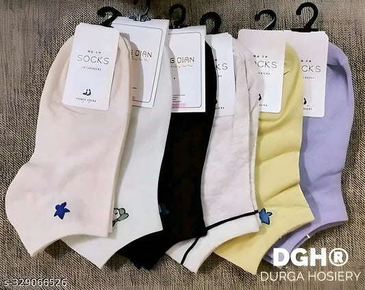 DGH® — 4 Pairs Women’s Imported Ankle Socks (Low Cut)